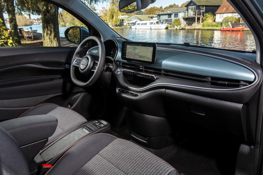 Торпедо Fiat 500 Cabrio (332) 2020 года  (фото 25 из 25)